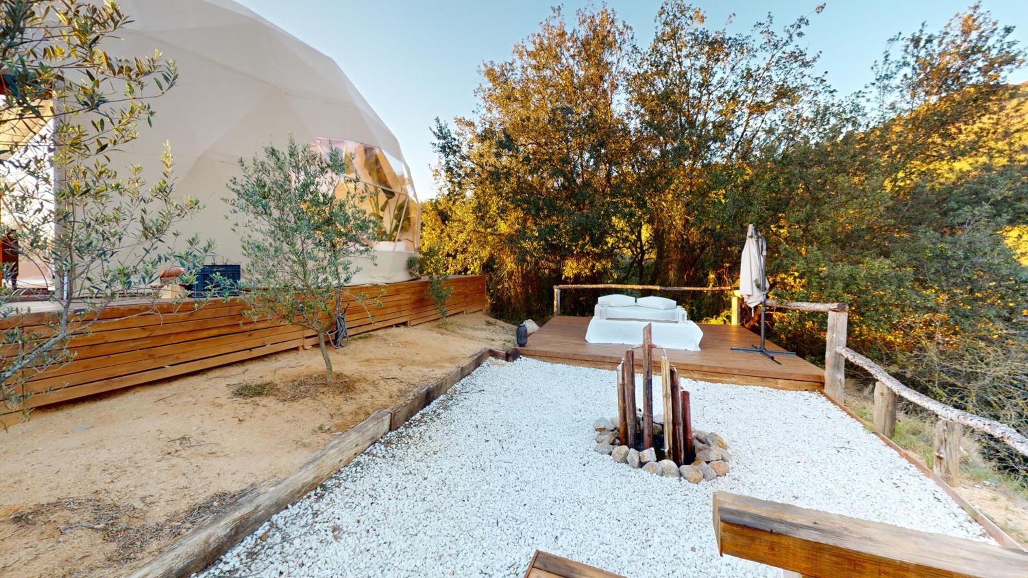 Domo Suites Masia Cal Geperut Badalona Buitenkant foto