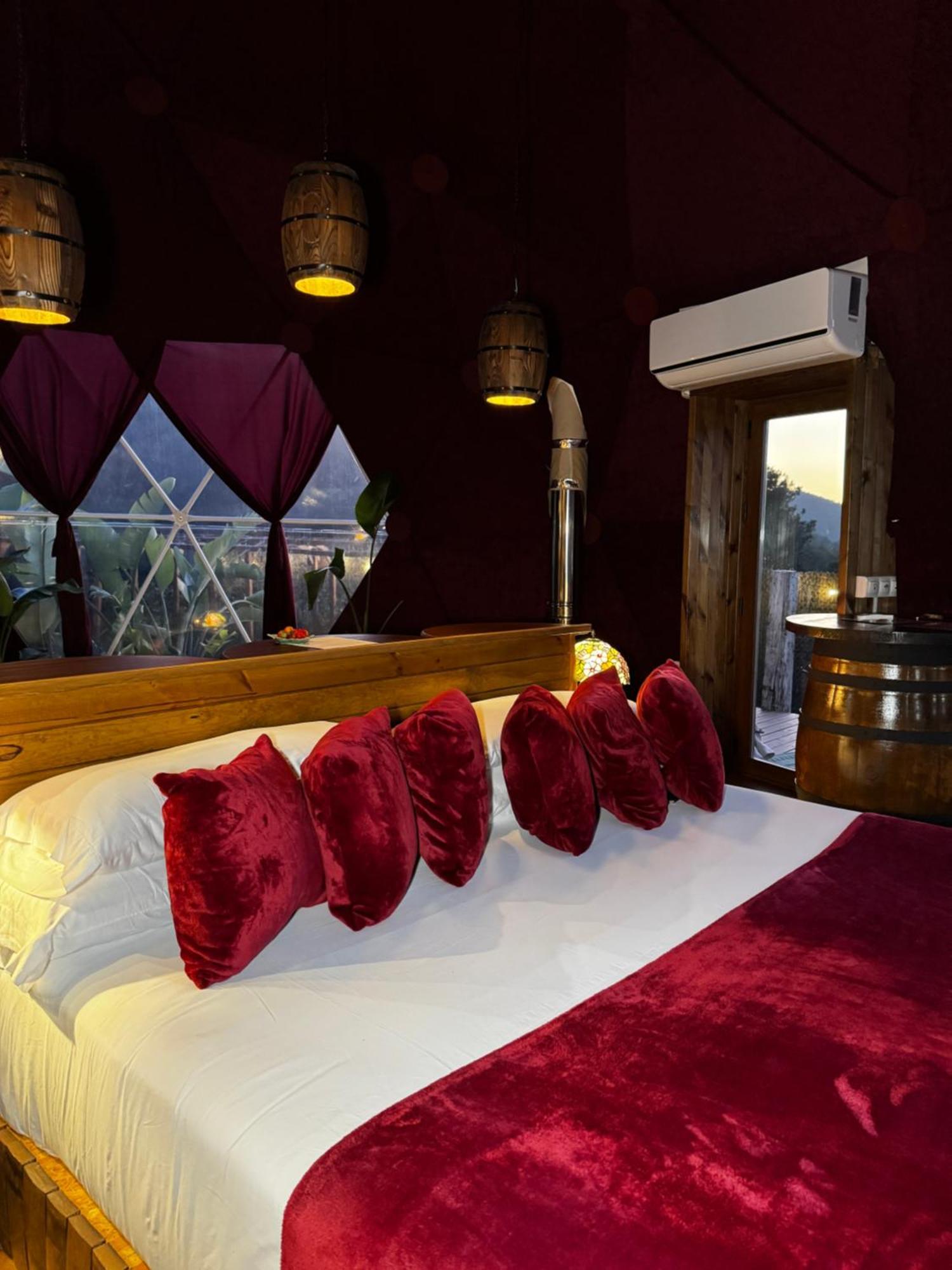 Domo Suites Masia Cal Geperut Badalona Buitenkant foto
