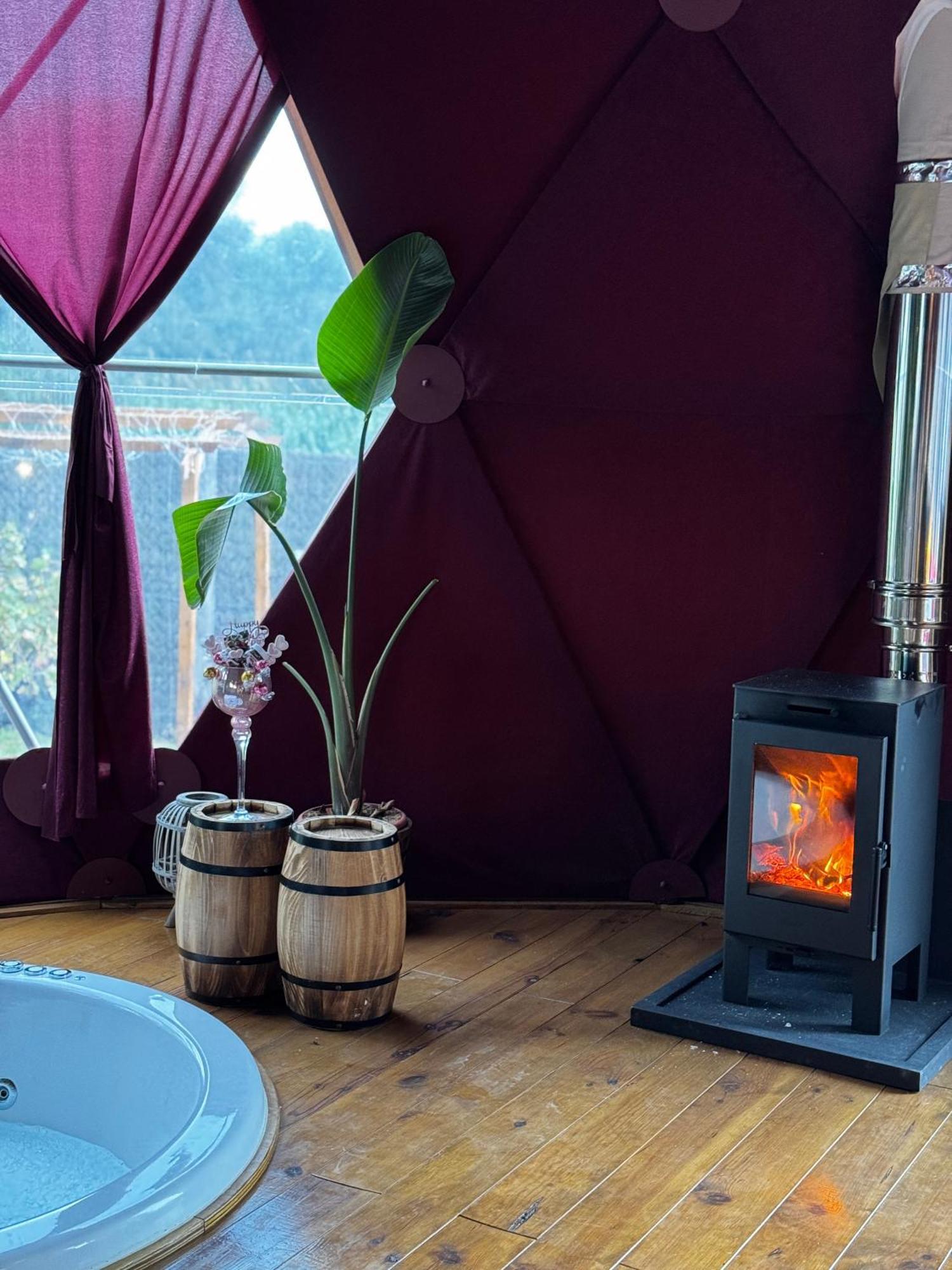 Domo Suites Masia Cal Geperut Badalona Buitenkant foto